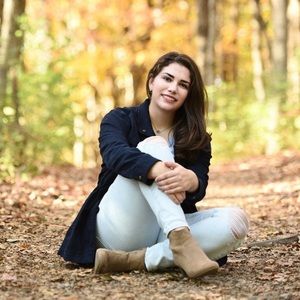 Meet your Posher, Alexis